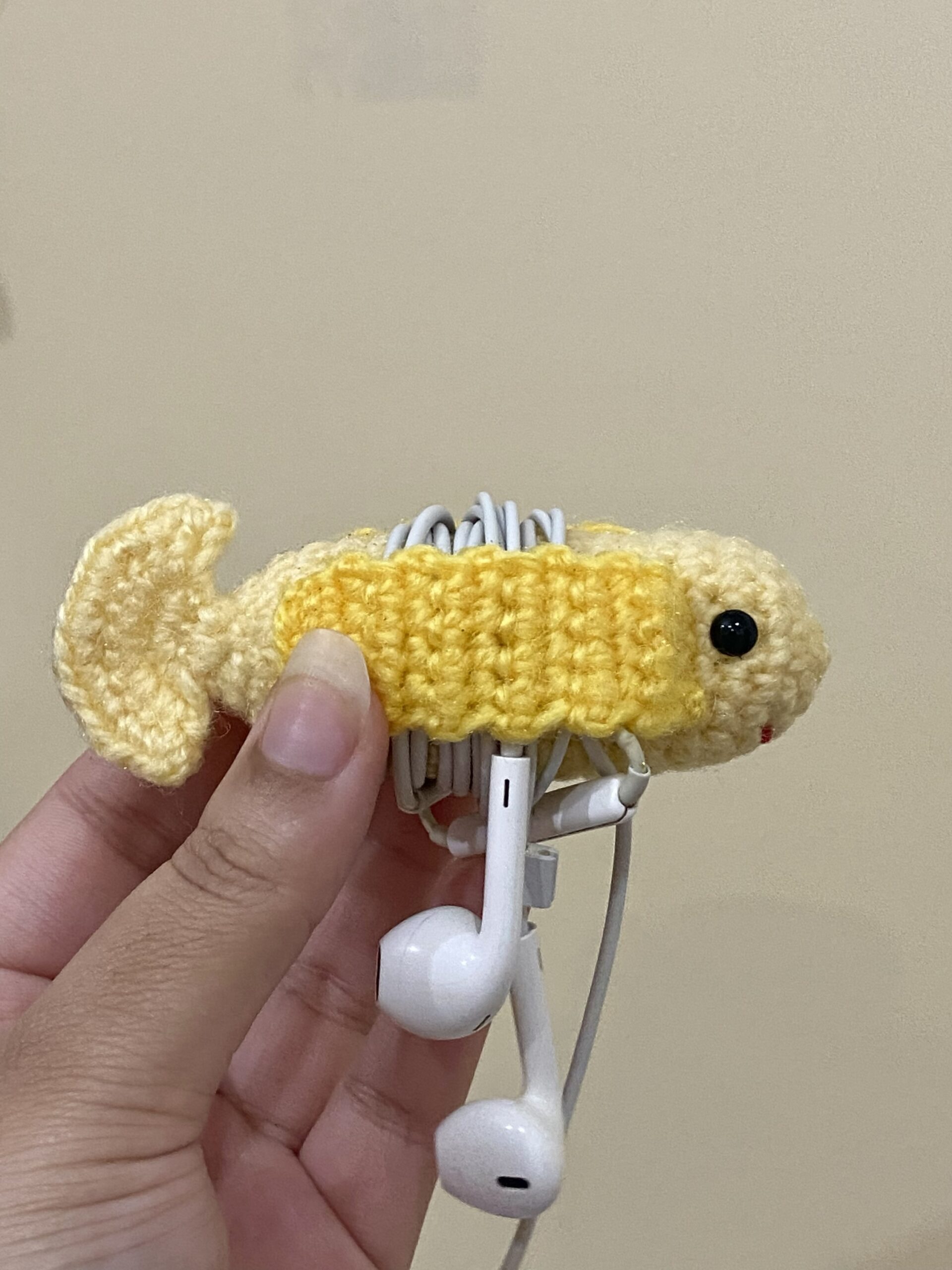 Fish Earphones Holder in Yellow