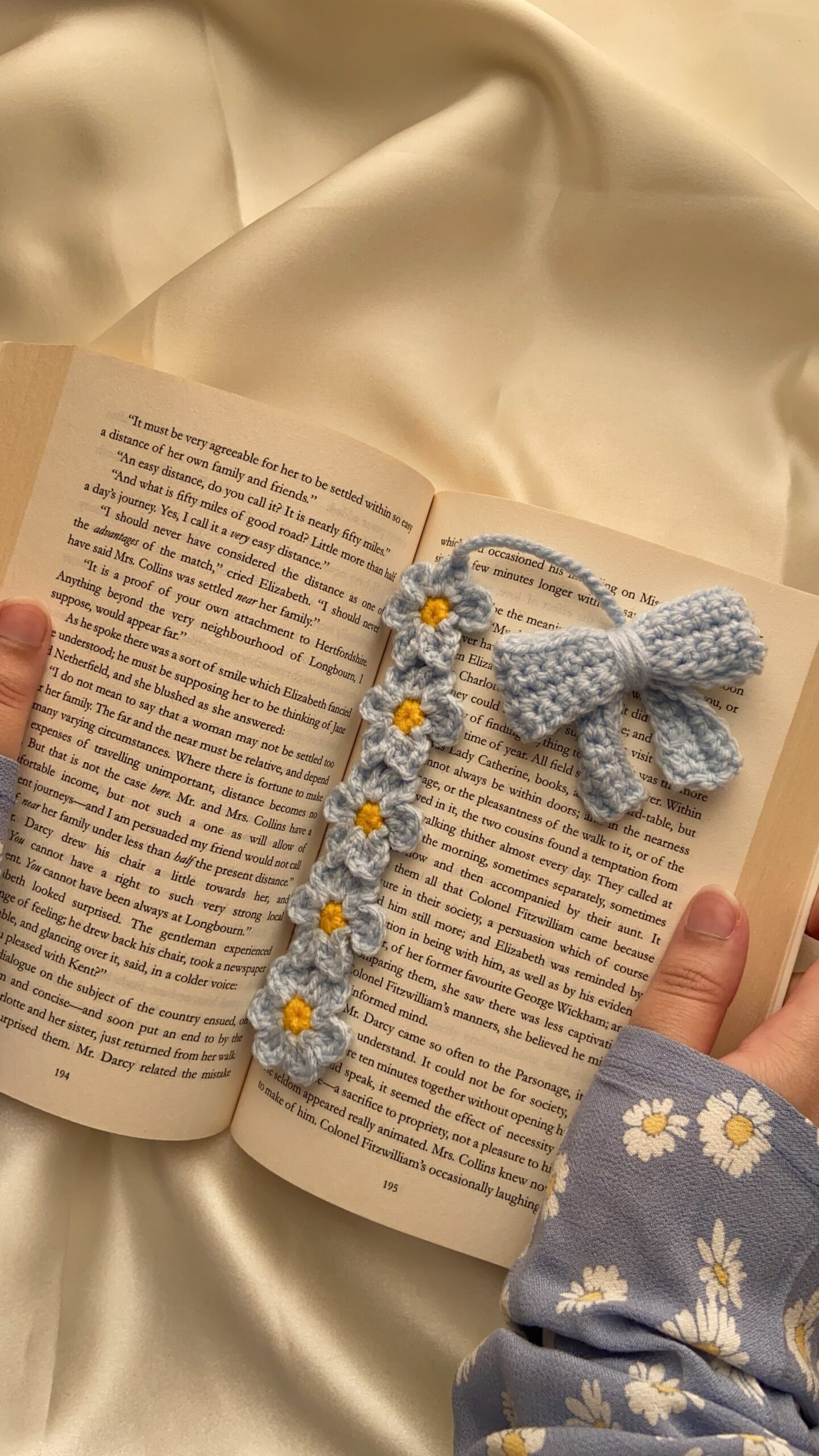 Blossom Bow Bookmark in Blue